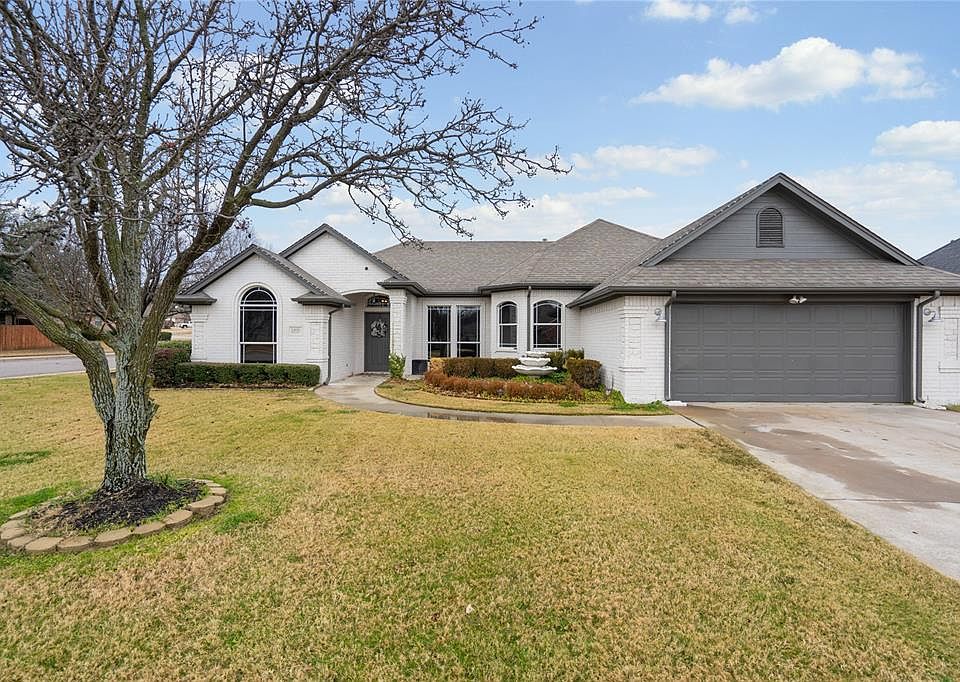 1st image of 1101 Breanne Ct