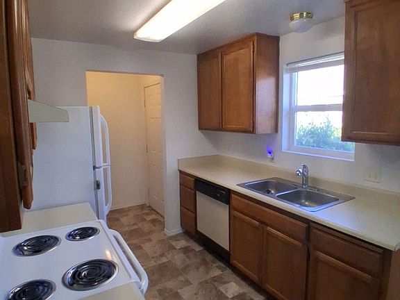 5th image of 344 Lorraine Ave APT D