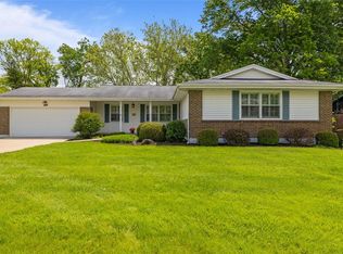 308 Wildbrier Dr, Ballwin, MO 63011