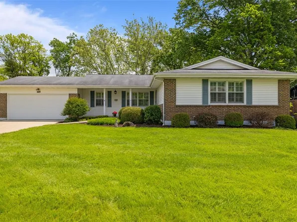 308 Wildbrier Dr, Ballwin, MO 63011
