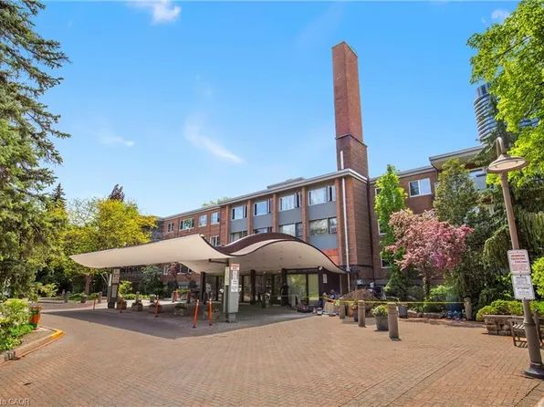 21 Dale Ave #904, Toronto, ON M4W 1K3