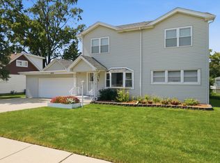 9024 Austin Ave, Oak Lawn, IL 60453