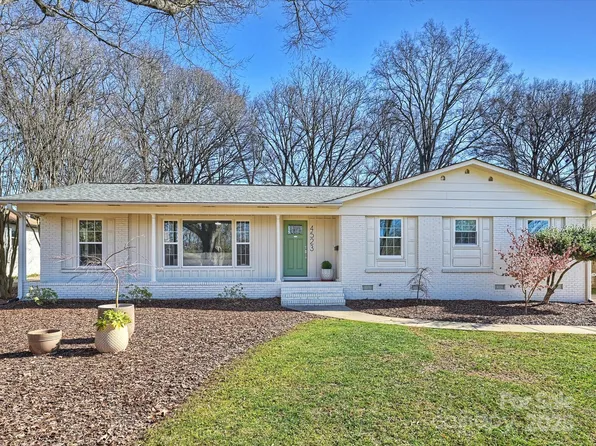 4523 Carriage Drive Cir, Charlotte, NC 28205