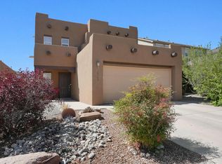 10748 Humphries Ln SW, Albuquerque, NM 87121