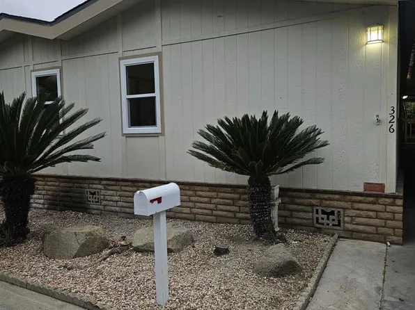 8975 Lawrence Welk Dr Space 326, Escondido, CA 92026