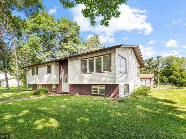 425 W 2nd St, Rush City, MN 55069