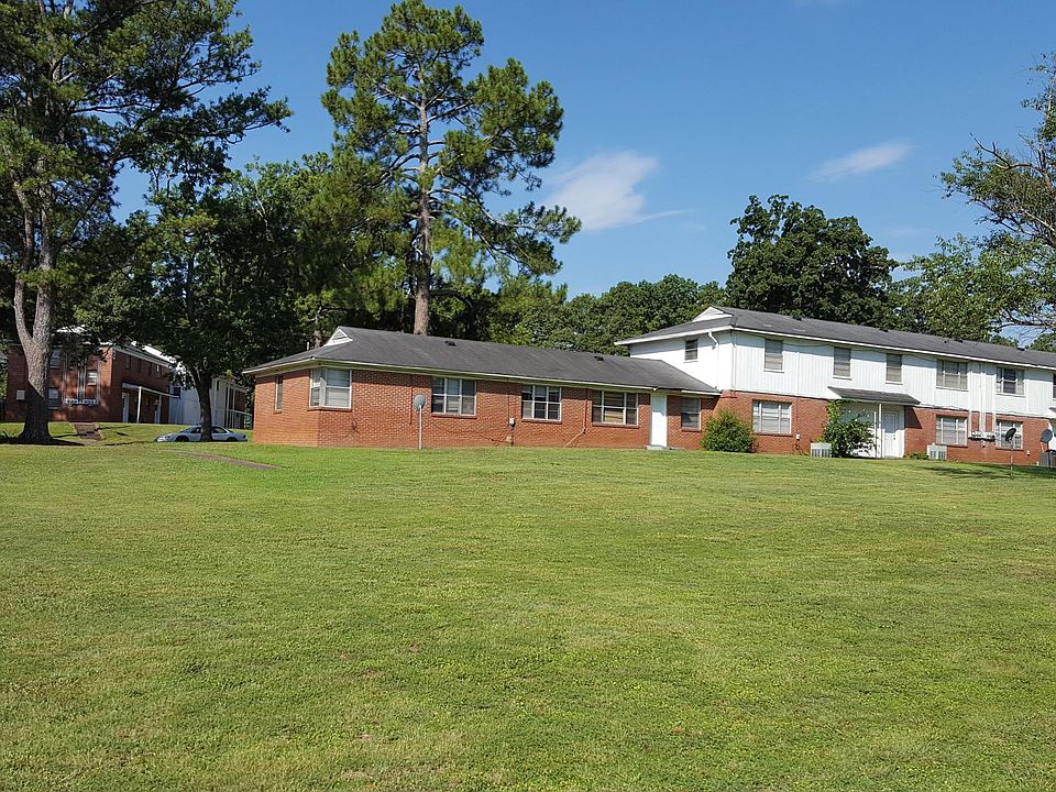 2nd image of 7 Lambeth Cir