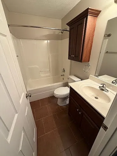 127 London Cv — Photo 9