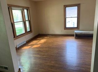 1040 8th Ave, Brookings, SD 57006