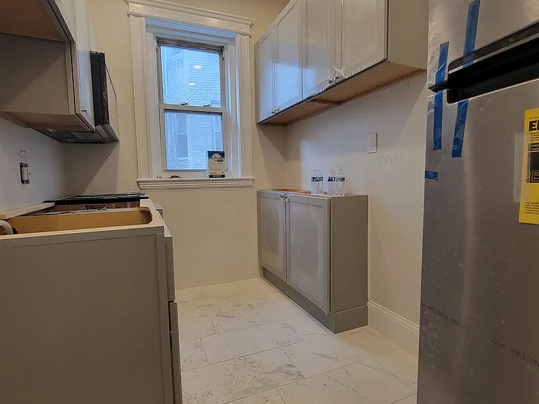 109 Strathmore Rd #9 — Photo 5