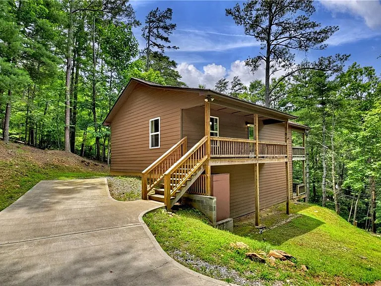 298 Spindrift Ct — Photo 2