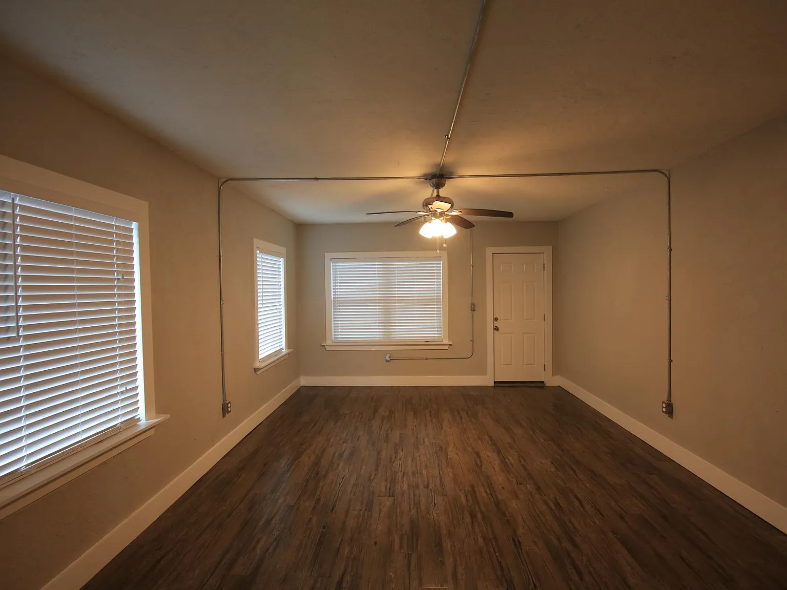 304 Palo Alto St — Photo 4