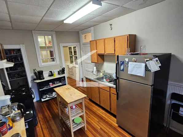 9 Euston St #2, Brookline, MA 02446