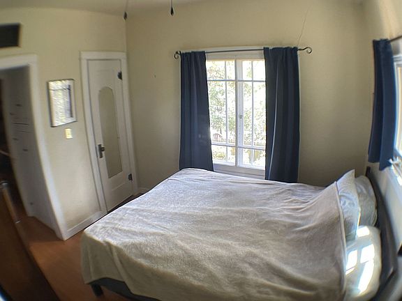 2nd image of 907 W Summit Ave #526