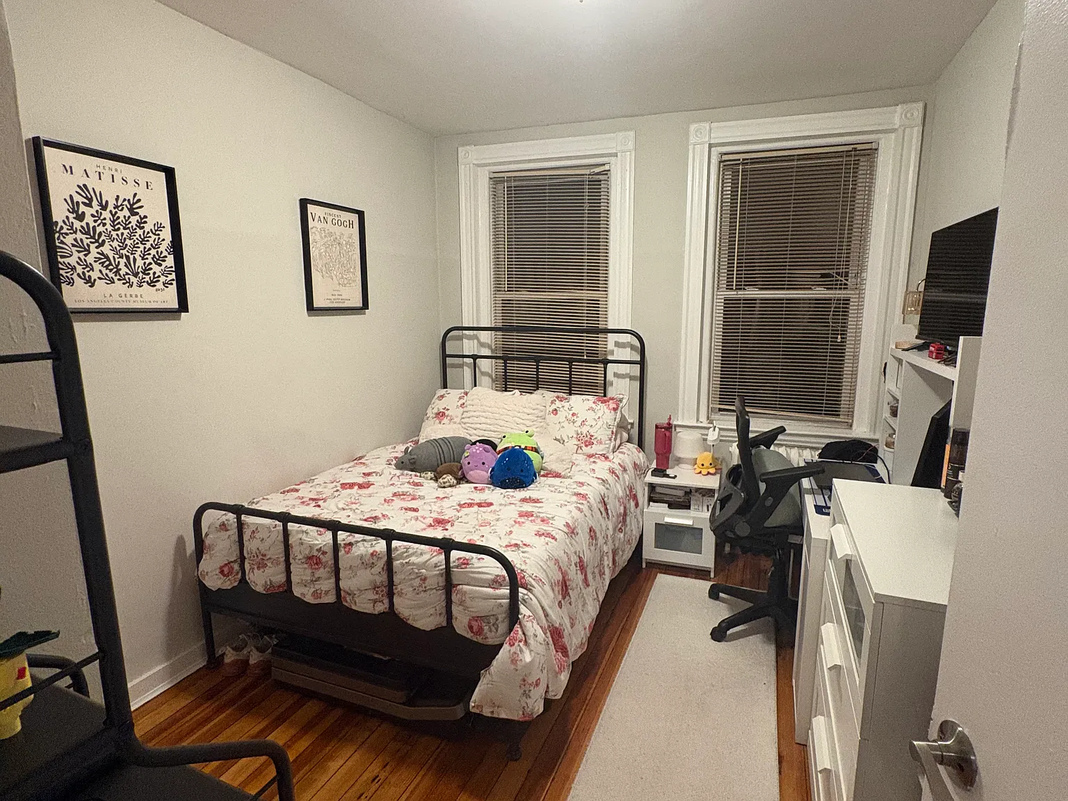 2 bed, 1.0 bath, $2,950 — Photo 2