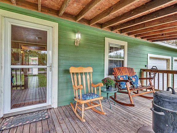 5th image of 7505 Honeysuckle Ln