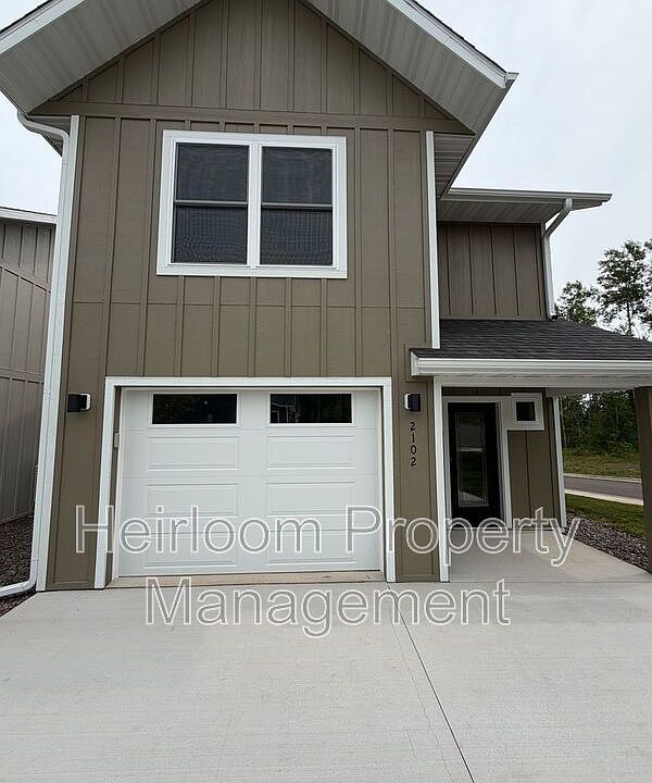 1st image of 2102 Cottage Hill Cir