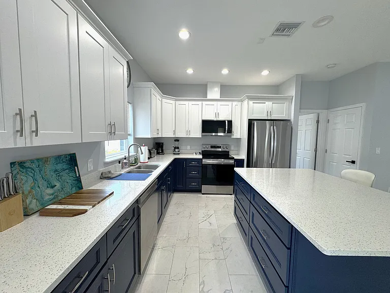 302 Archimedes St — Photo 21