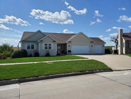 777 183rd Pl Pella Ia 50219 Zillow
