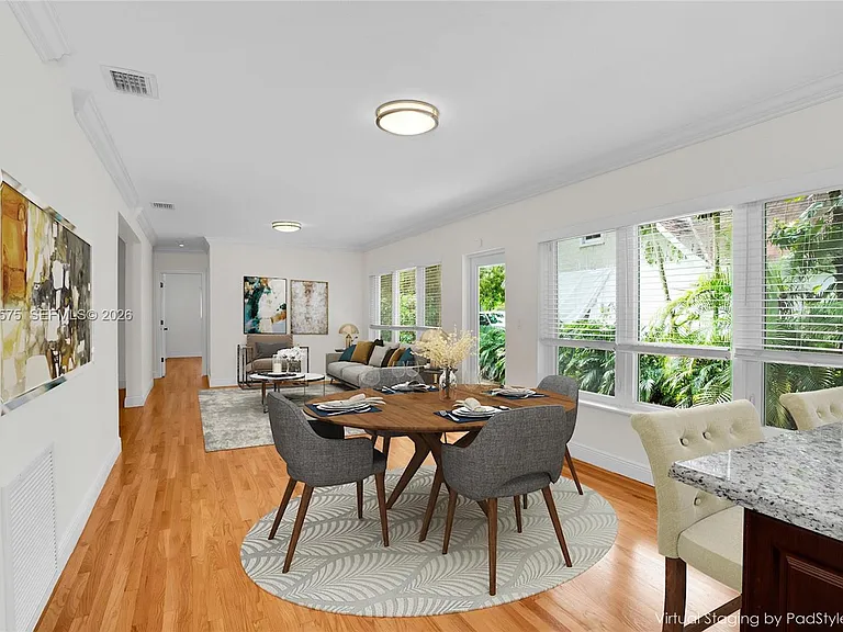 1100 S Alhambra Cir — Photo 13