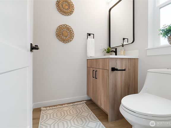5th image of 12531 25th Avenue NE #B