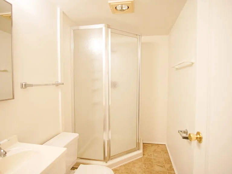 1532 NE 14th Ave #10 — Photo 9