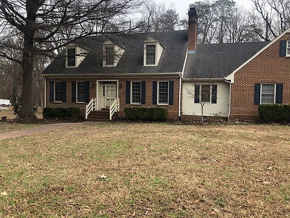 4th image of 503 S Oak Hill Dr