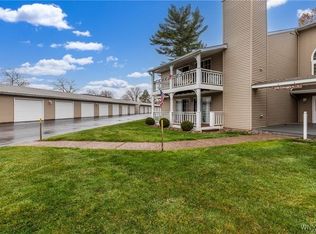 1210 Youngs Rd UNIT D, Williamsville, NY 14221
