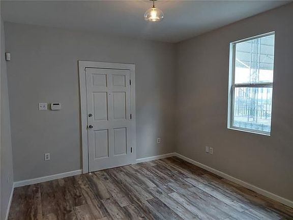 2nd image of 3625 Delachaise St