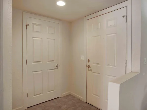 101 S Players Club Dr, Tucson, AZ 85745