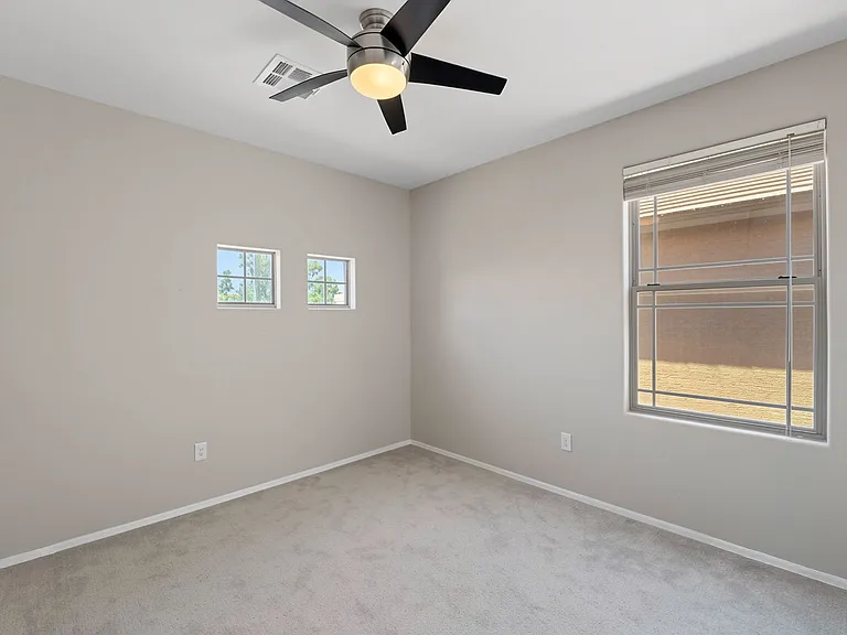 1231 S Amber St — Photo 23