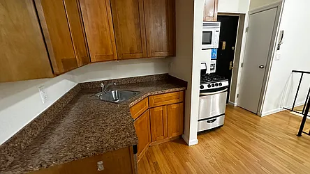 Rented by HOLTON REAL ESTATE INC.