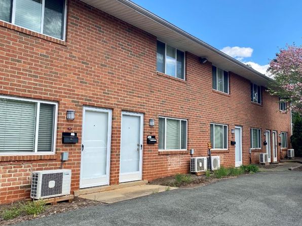121 Carrollton Ter