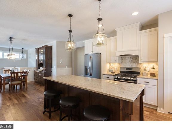 5th image of 11331 Wildflower Dr