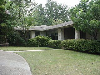 1st image of 639 Lane Dr