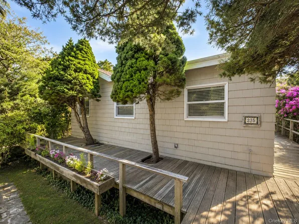 236 Sea Walk, Cherry Grove, NY 11782