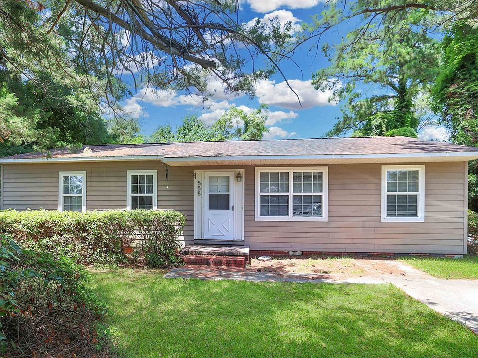 1st image of 558 Cedar Dr.