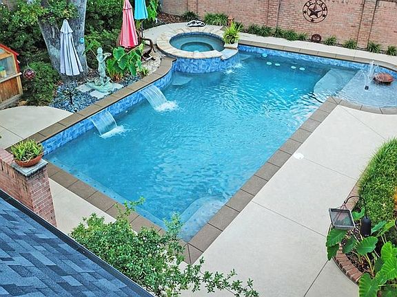 5th image of 3647 Oak Leaf Cir