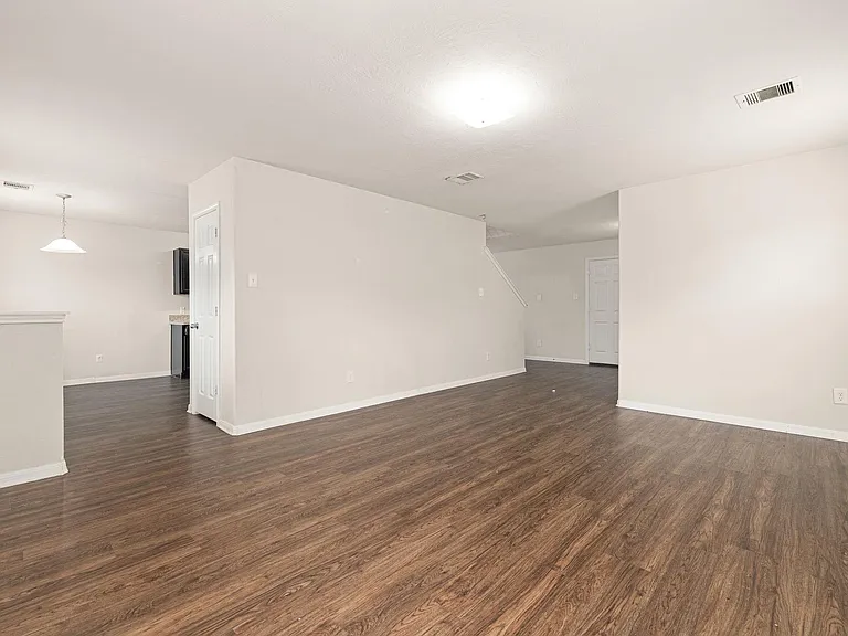 21415 Partha Way — Photo 18