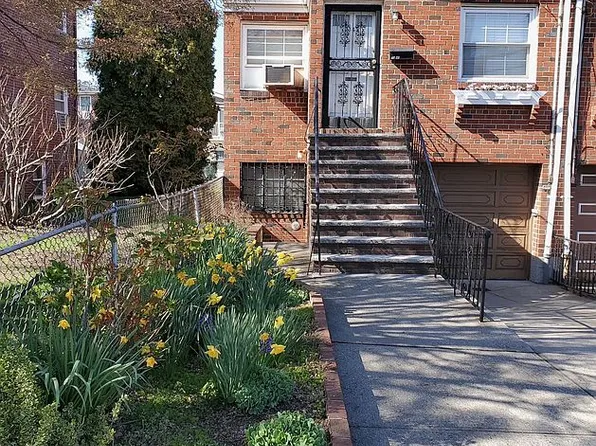 73-45 53rd Rd #1, Maspeth, NY 11378