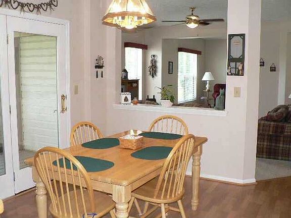 4th image of 3074 Bennison Ct