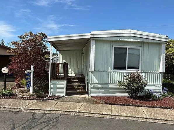 658 S 57th St Space 35, Springfield, OR 97478