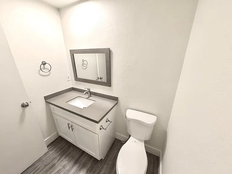 FH - Hilltop Apartments — Photo 38