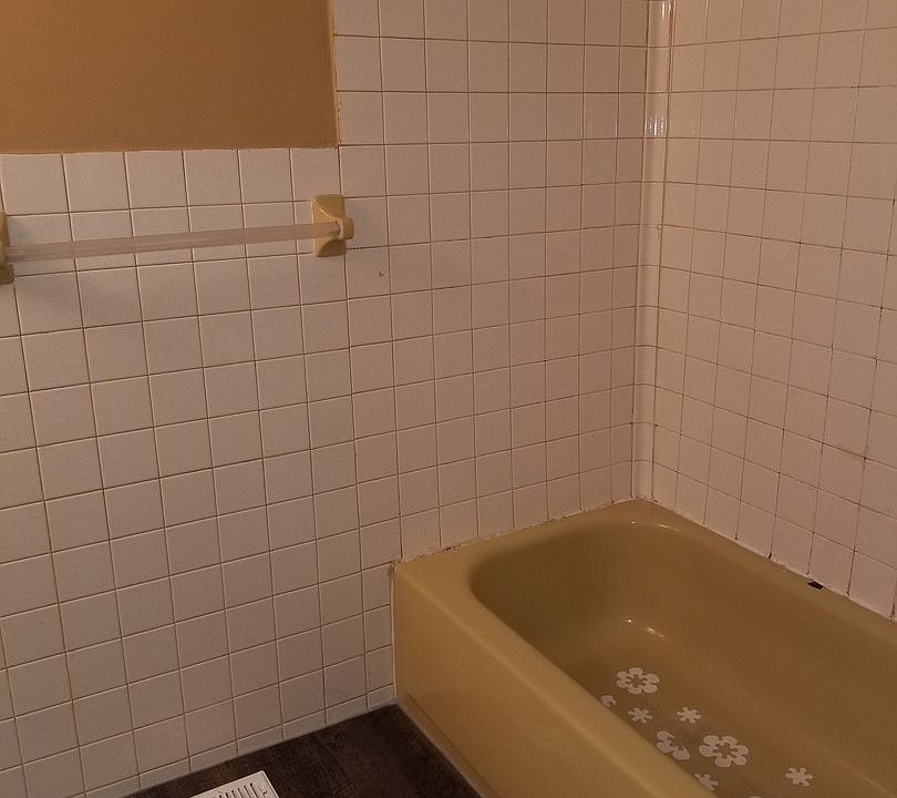 1st image of 8800 Cottage St Floor 1