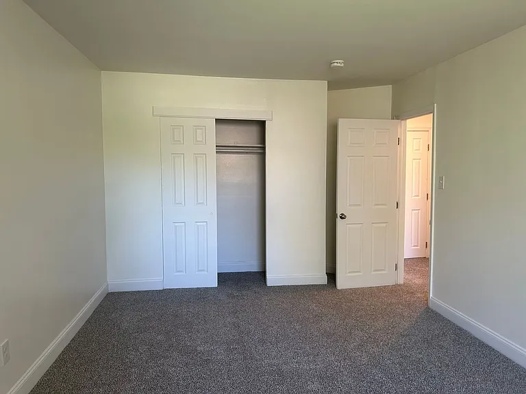 Parkside Manor Apartments — Photo 100