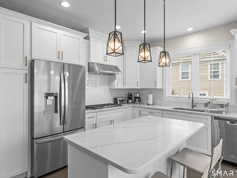 16 Hunting Ridge Ln — Photo 9