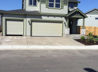 704 Kelsey Loop, Molalla, OR 97038