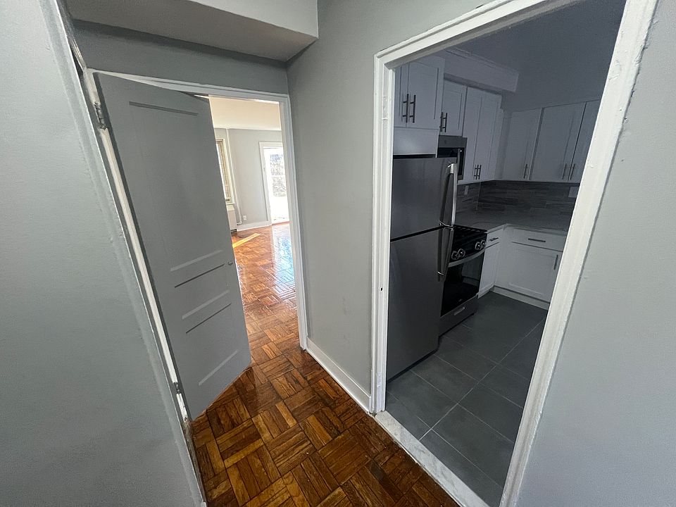 1st image of 6715 192nd St #G