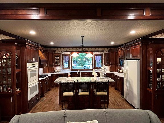 5th image of 10860 Lanter Ln