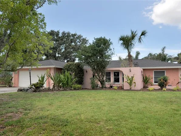 1308 63rd St NW, Bradenton, FL 34209